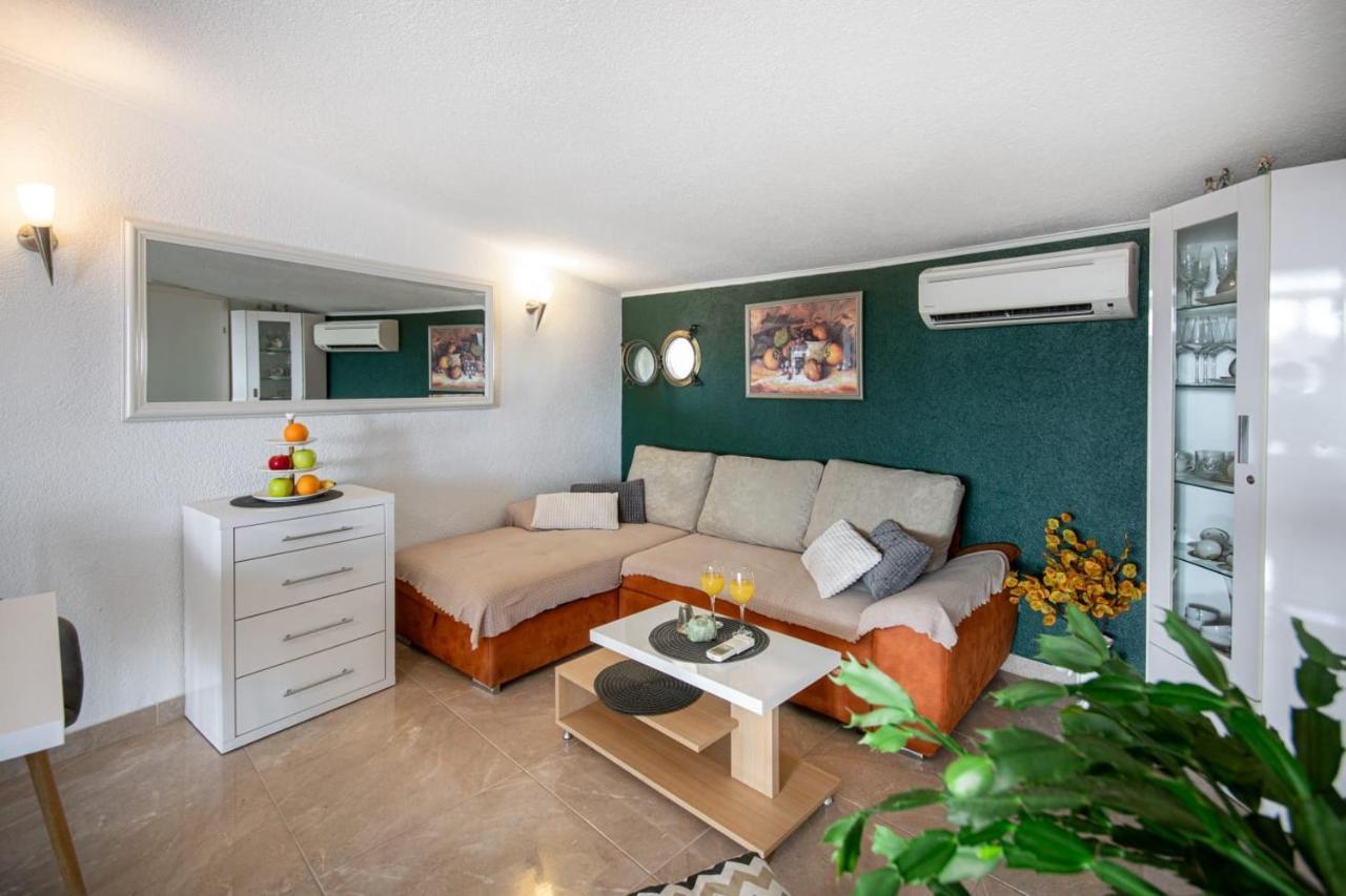 Holiday Home Nevera Makarska Zewnętrze zdjęcie