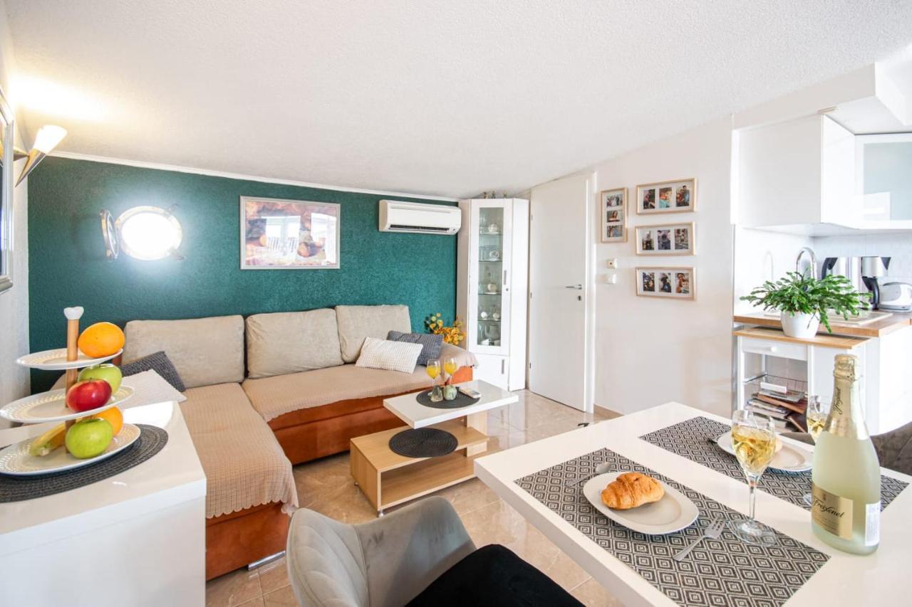 Holiday Home Nevera Makarska Zewnętrze zdjęcie