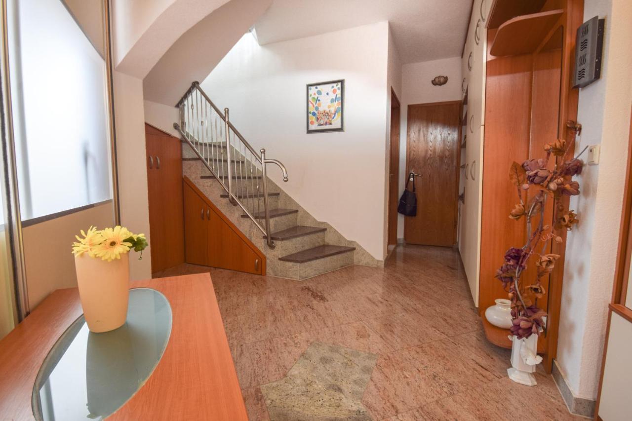 Holiday Home Nevera Makarska Zewnętrze zdjęcie